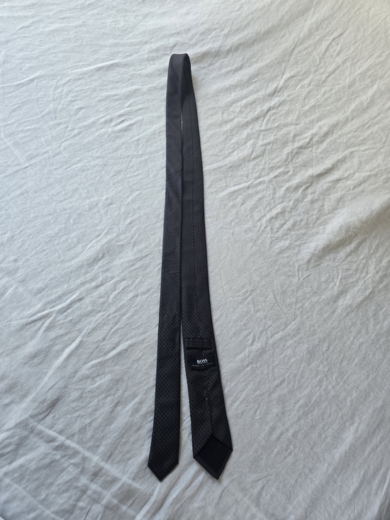 Hugo Boss Other - Hugo Boss Black Slim Textured Silk Tie